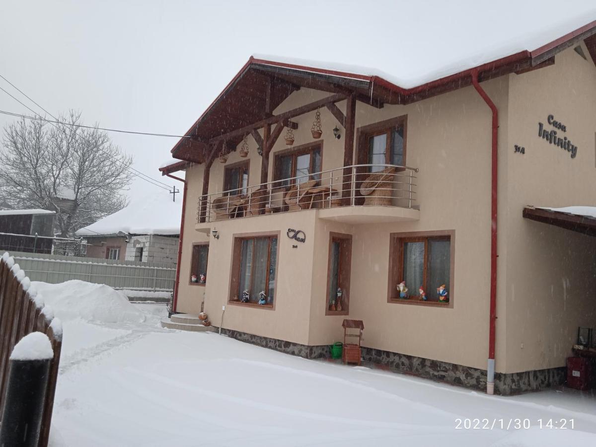 Hotel Casa Infinity Sovata Exterior foto