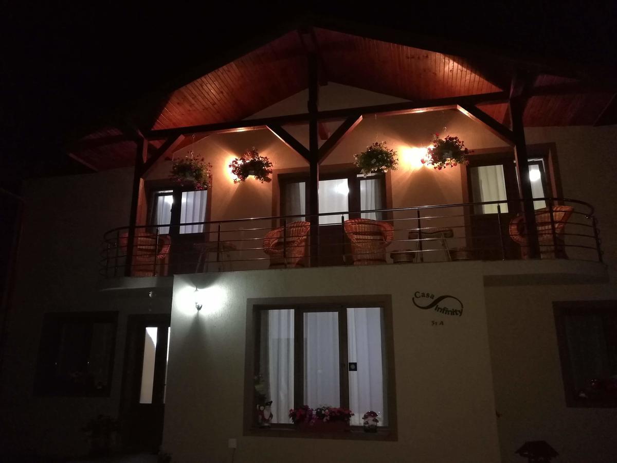 Hotel Casa Infinity Sovata Exterior foto